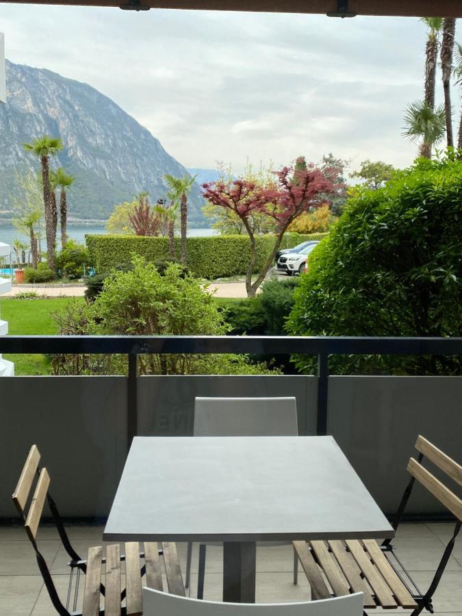 Holiday On The Lake Lugano Bissone Exterior photo